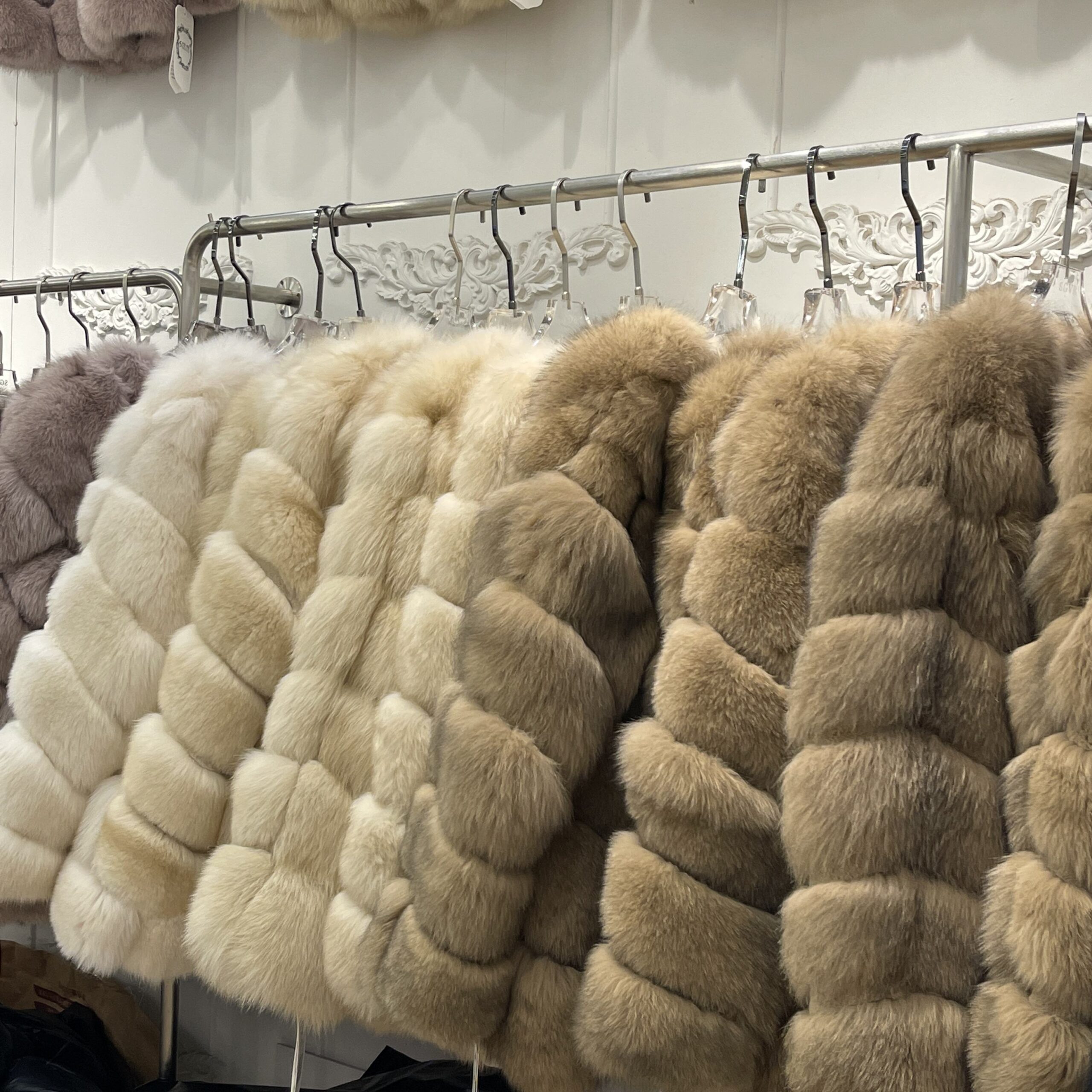 Factory Wholesale Custom Color Women's Luxury Fox Fur Overcoat Natural Fur Jacket Real Fox Fur Coat - Image 2
