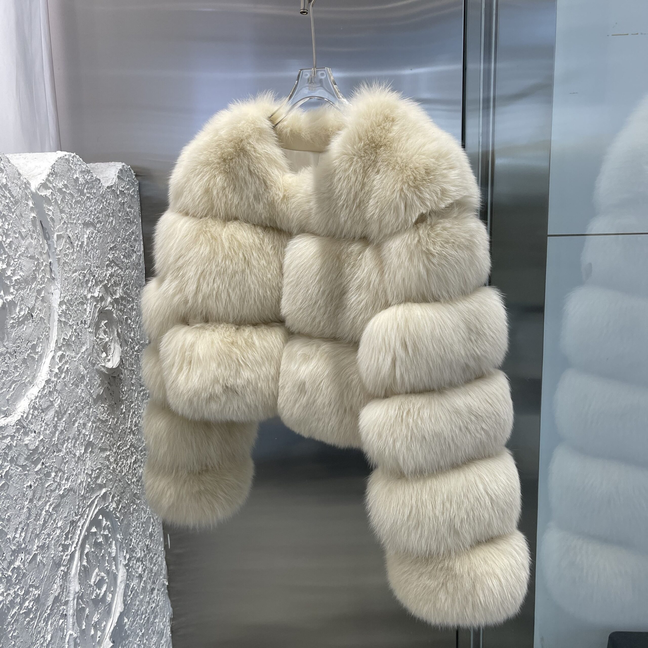Short Female Winter Fashion Fur Jacket Natural Soft fox Fur Jackets Beige Women fox Fur Coat - Image 6
